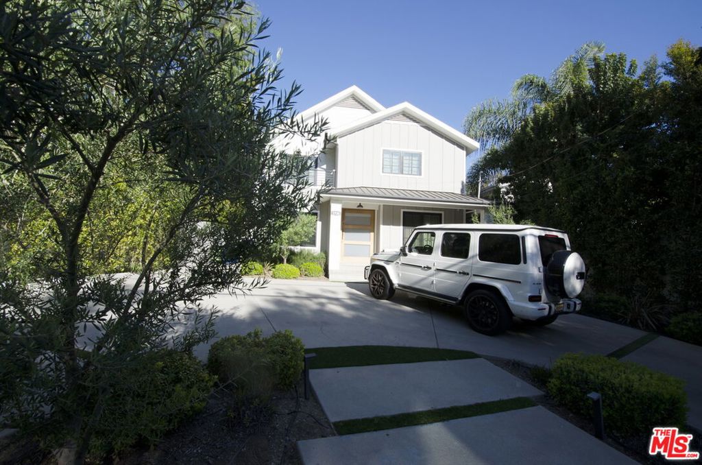 1738 Nichols Canyon Road, California home-pic-30