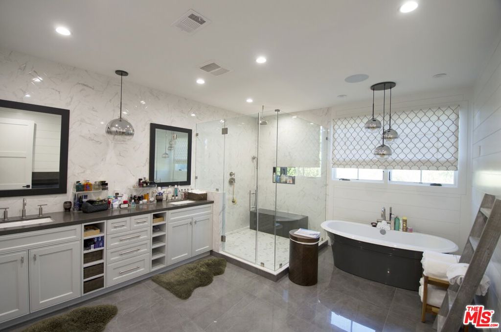 1738 Nichols Canyon Road, California home-pic-20