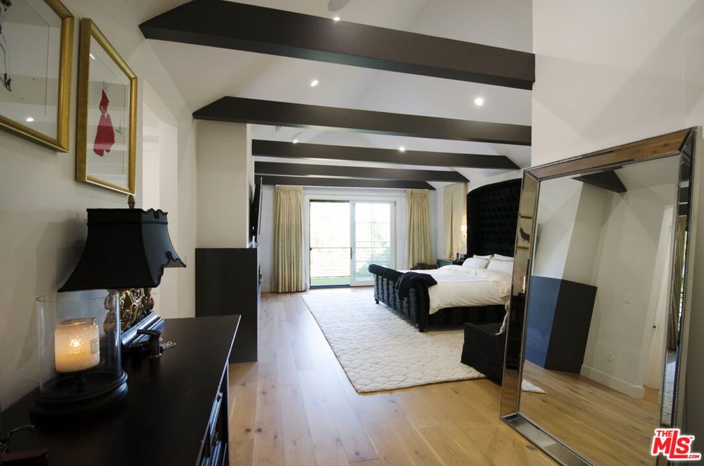 1738 Nichols Canyon Road, California home-pic-15