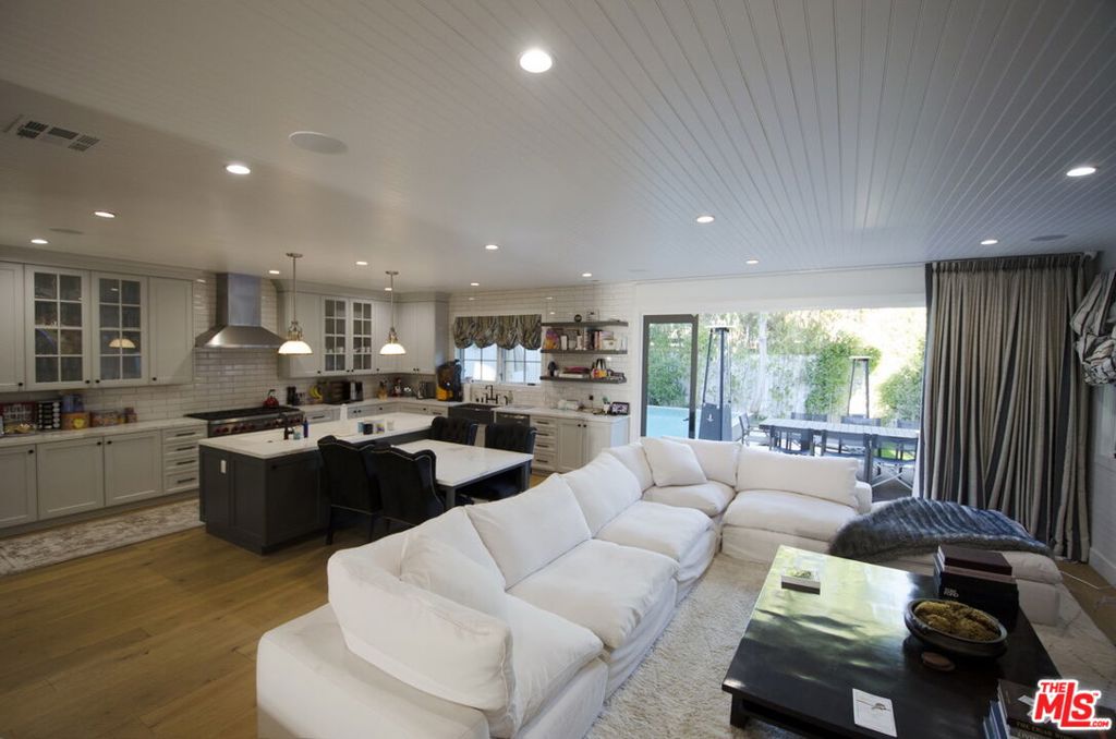 1738 Nichols Canyon Road, California home-pic-2