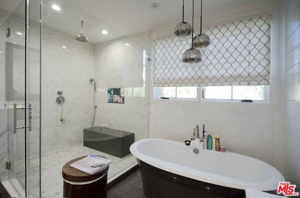 1738 Nichols Canyon Road, California home-pic-22