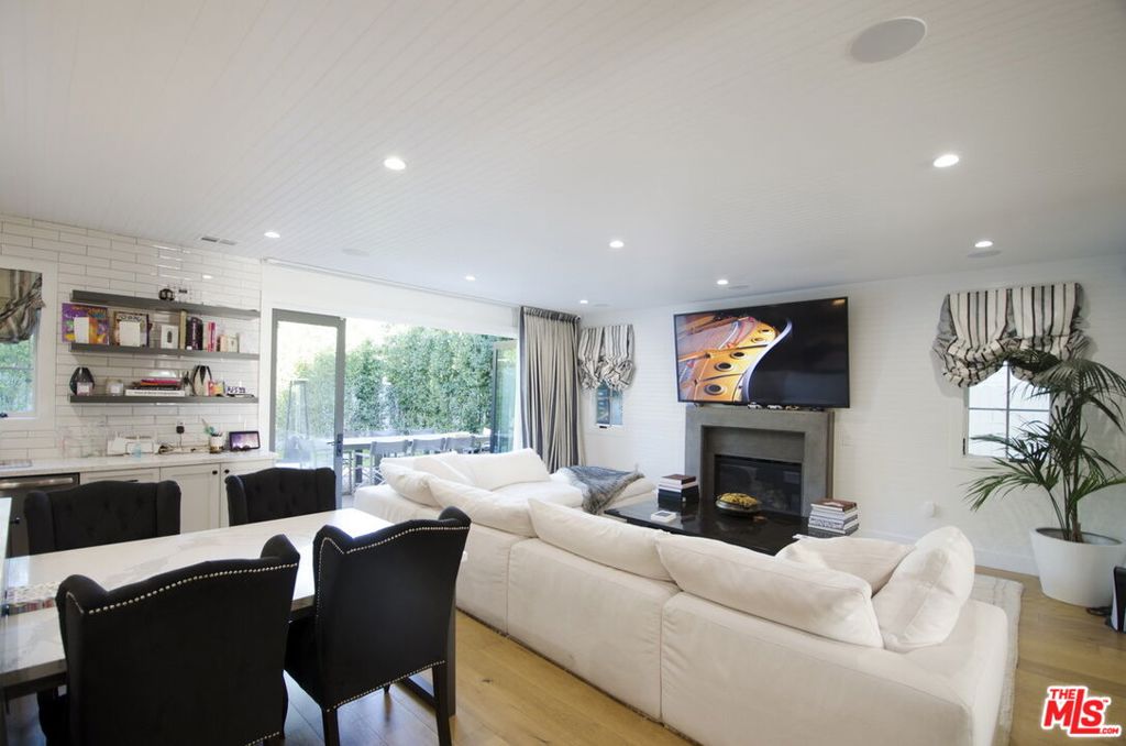 1738 Nichols Canyon Road, California home-pic-3