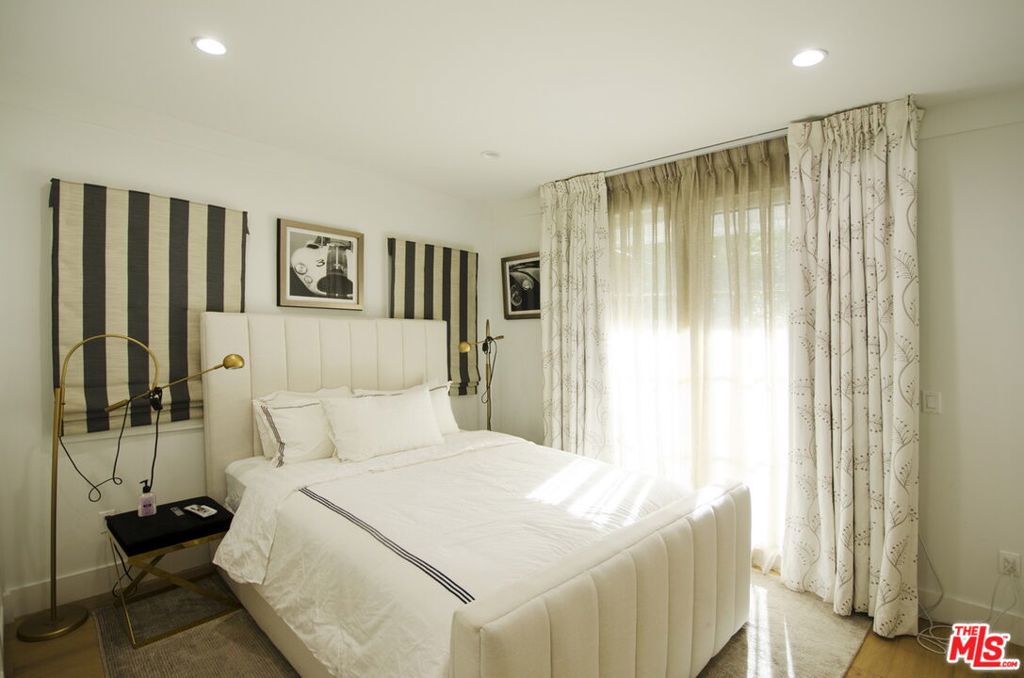 1738 Nichols Canyon Road, California home-pic-24