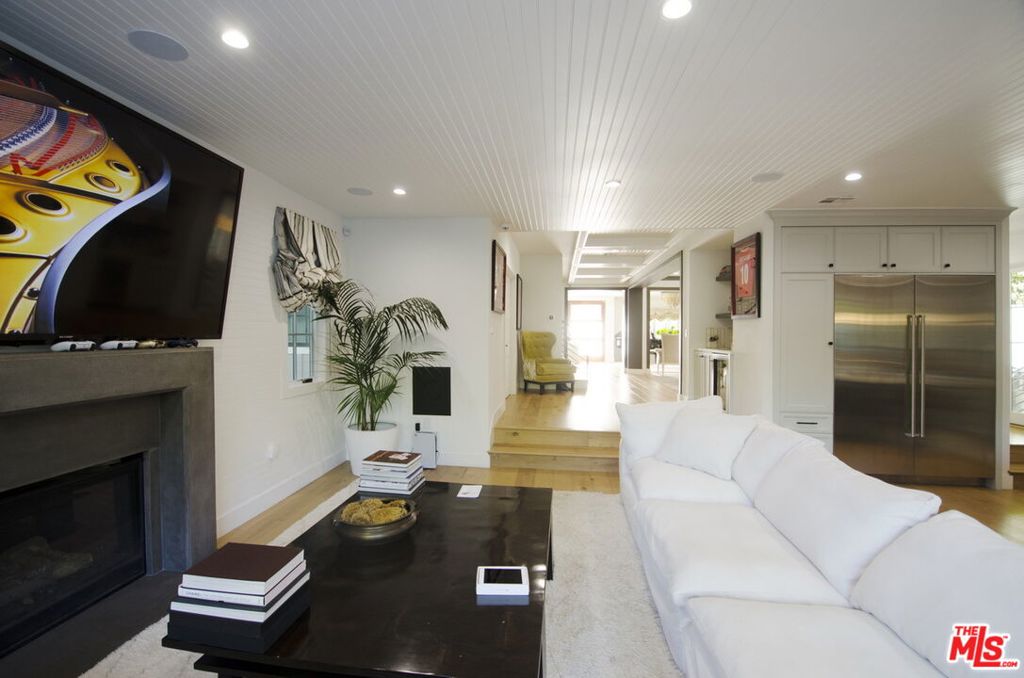 1738 Nichols Canyon Road, California home-pic-7
