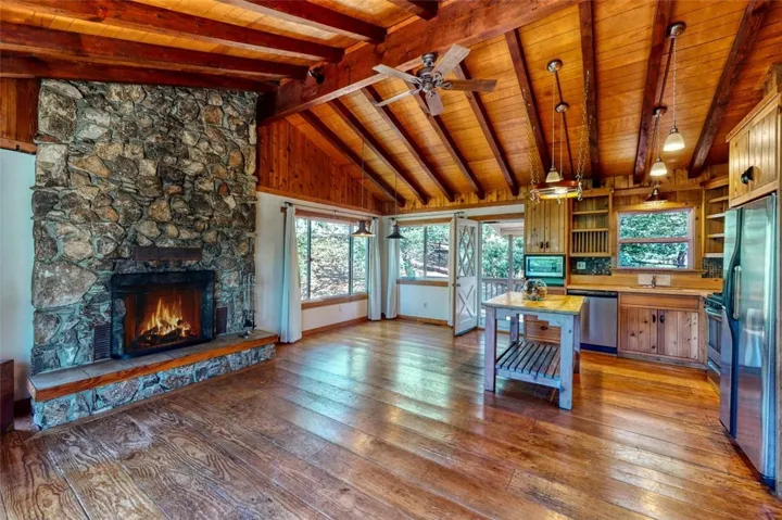 276 Chipmunk Drive, Twin Peaks, California 92391