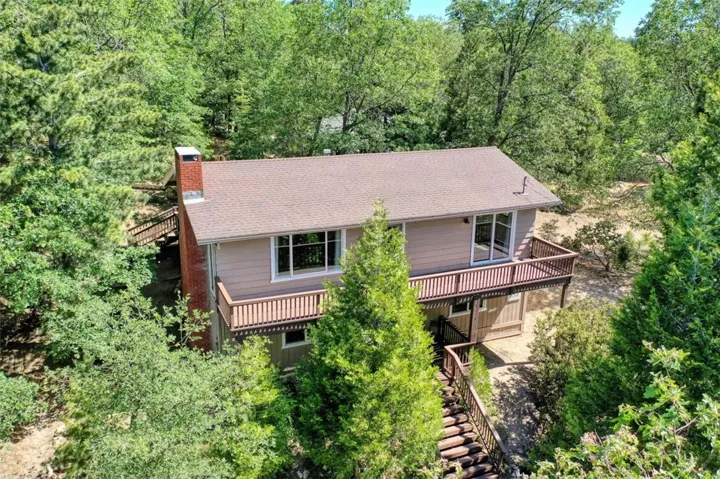 276 Chipmunk Drive, Twin Peaks, California 92391