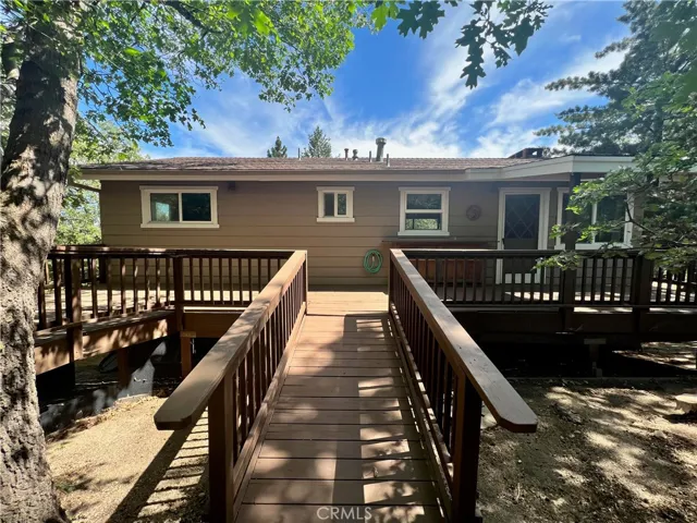 276 Chipmunk Drive, Twin Peaks, California 92391