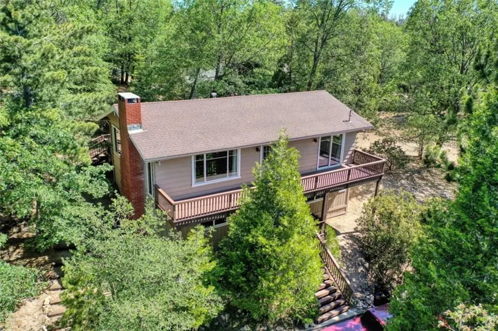 276 Chipmunk Drive, Twin Peaks, California 92391