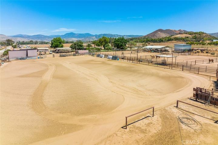 Arena 162'x308'