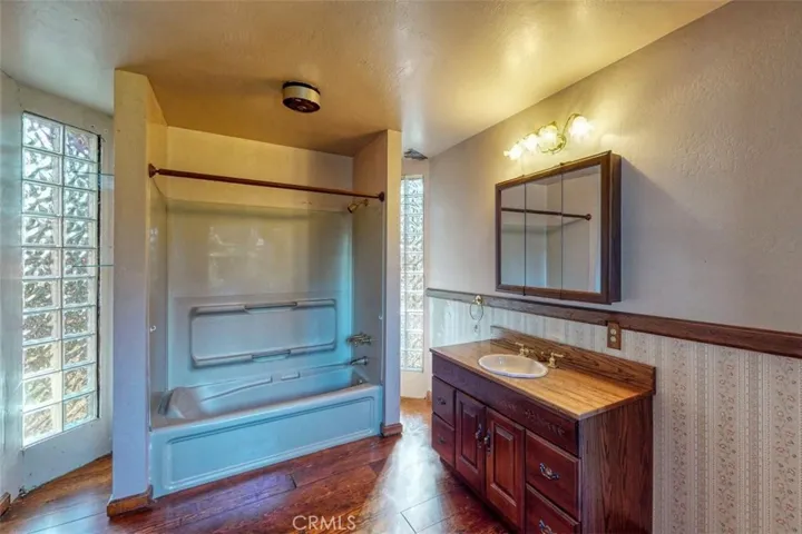 504 Millburn Road, Lake Arrowhead, California 92352