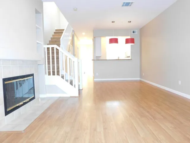 2583 Park Boulevard W102, Palo Alto, California 94306