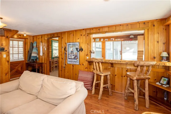 544 Waynoka Lane, Big Bear Lake, California 92315
