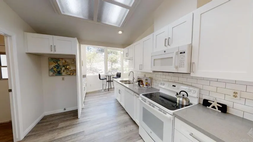 2010 W San Marcos Blvd. 33, San Marcos, California 92078