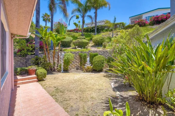 2010 W San Marcos Blvd. 33, San Marcos, California 92078
