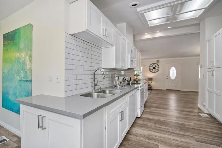 2010 W San Marcos Blvd. 33, San Marcos, California 92078