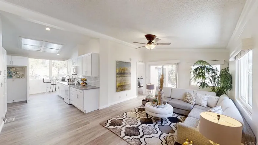 2010 W San Marcos Blvd. 33, San Marcos, California 92078