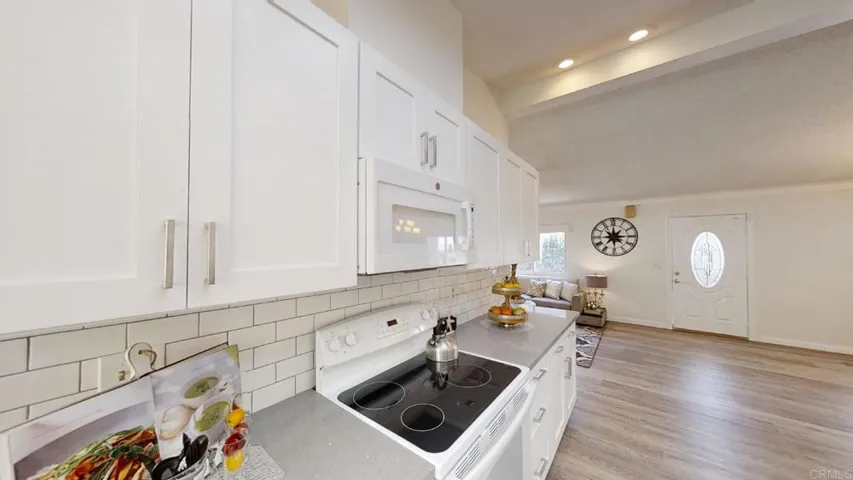 2010 W San Marcos Blvd. 33, San Marcos, California 92078