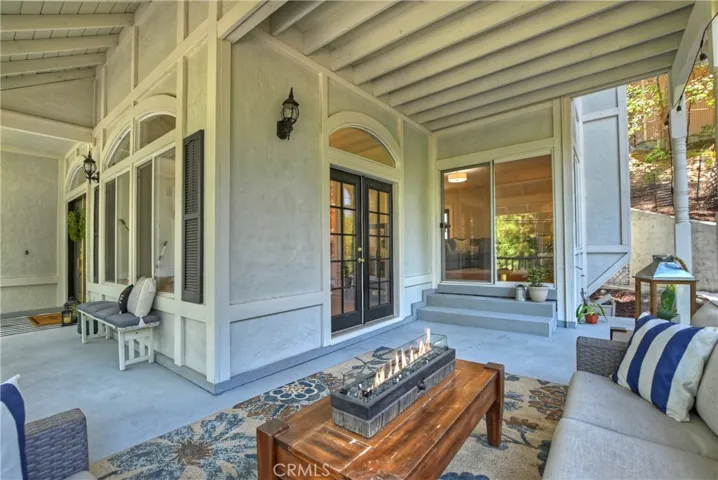 334 Riviera Drive, Lake Arrowhead, California 92352