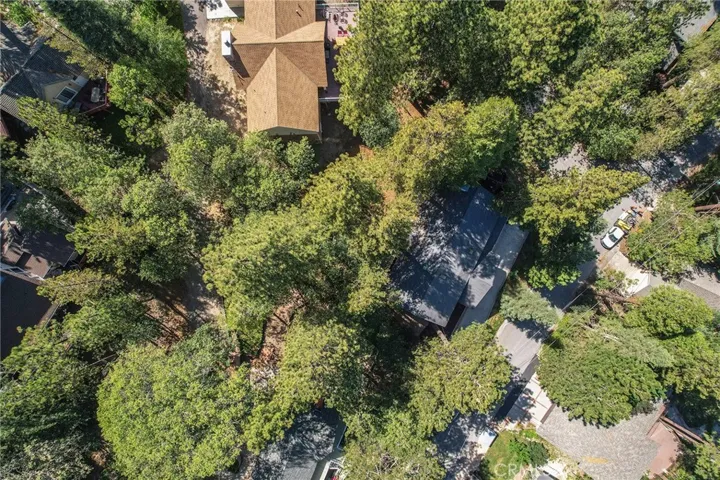 334 Riviera Drive, Lake Arrowhead, California 92352