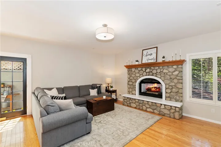 334 Riviera Drive, Lake Arrowhead, California 92352