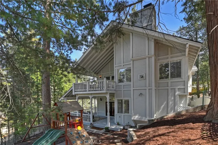 334 Riviera Drive, Lake Arrowhead, California 92352