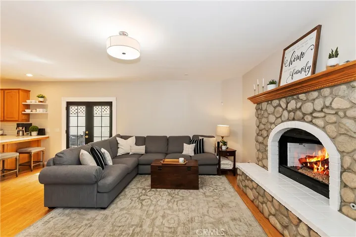 334 Riviera Drive, Lake Arrowhead, California 92352