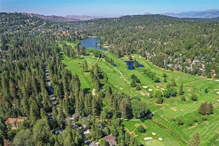 334 Riviera Drive, Lake Arrowhead, California 92352