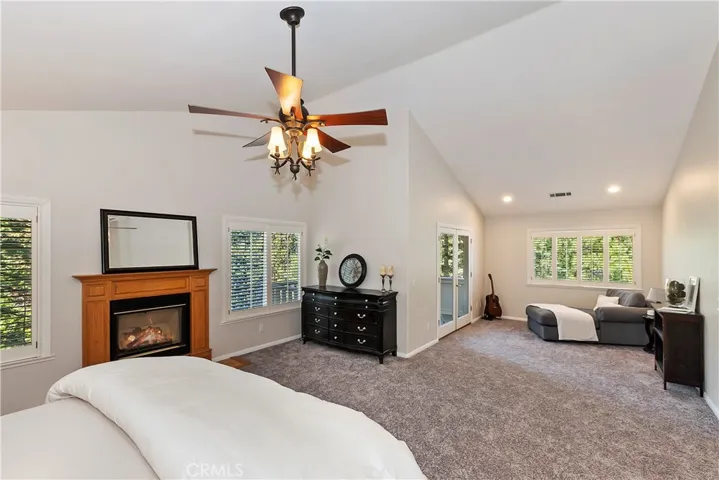 334 Riviera Drive, Lake Arrowhead, California 92352