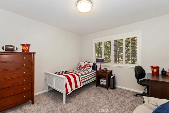 334 Riviera Drive, Lake Arrowhead, California 92352