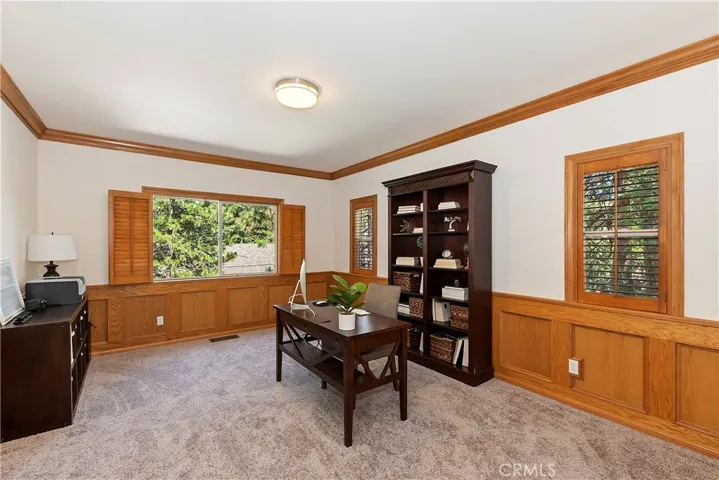 334 Riviera Drive, Lake Arrowhead, California 92352