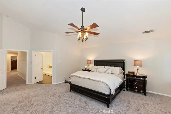 334 Riviera Drive, Lake Arrowhead, California 92352