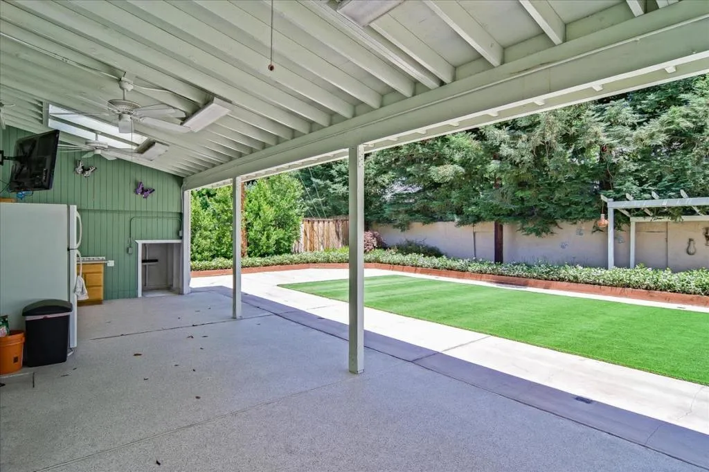, California home-pic-33
