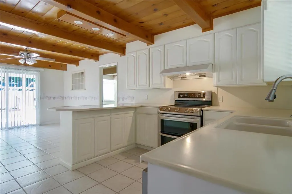 , California home-pic-11