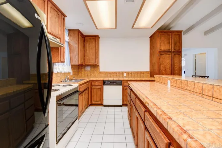 8520 Organdy Lane, Santee, California 92071