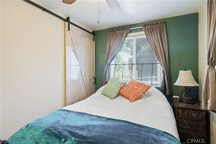 467 Thousand Pines Road, Crestline, California 92325