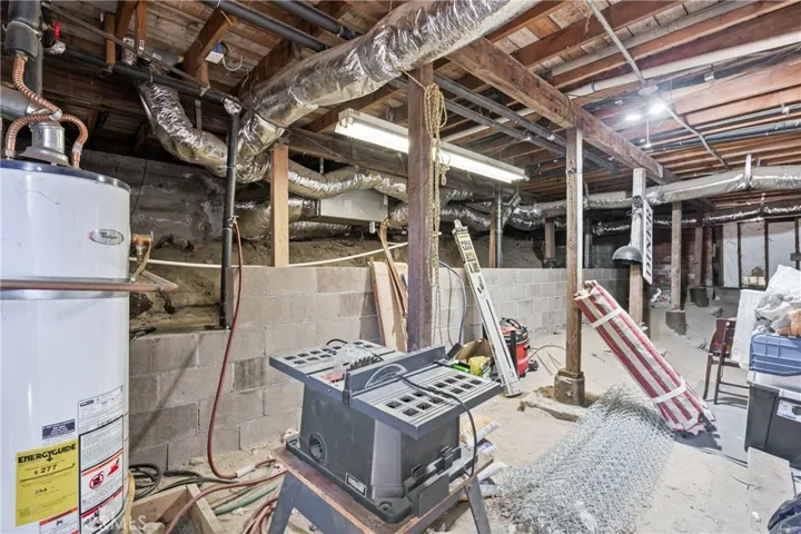 467 Thousand Pines Road, Crestline, California 92325