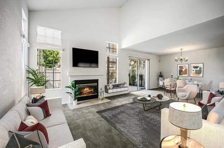 33 Alcoba, Irvine, California 92614