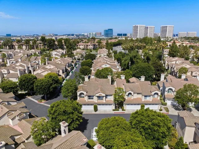 33 Alcoba, Irvine, California 92614