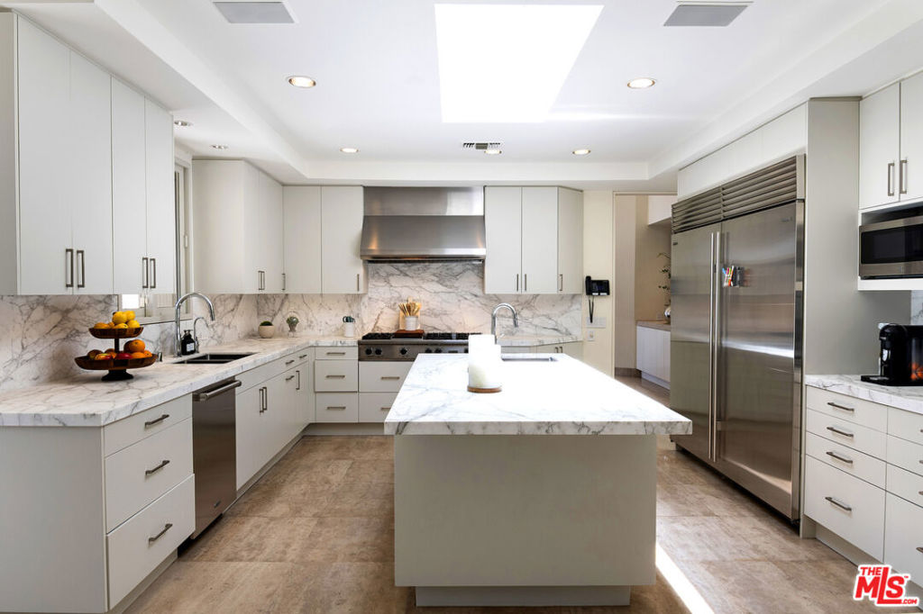 1541 Summitridge Drive, California home-pic-22