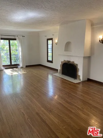 325 N Mansfield Avenue, Los Angeles, California 90036