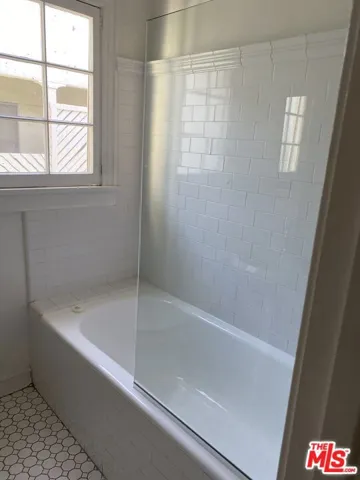 325 N Mansfield Avenue, Los Angeles, California 90036