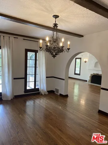 325 N Mansfield Avenue, Los Angeles, California 90036