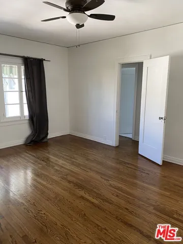 325 N Mansfield Avenue, Los Angeles, California 90036