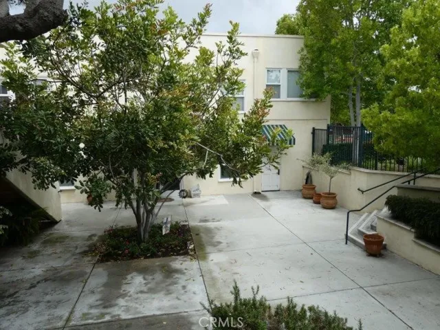 122 N Pacific Coast, Redondo Beach, California 90277