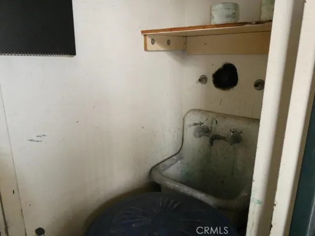 122 N Pacific Coast, Redondo Beach, California 90277