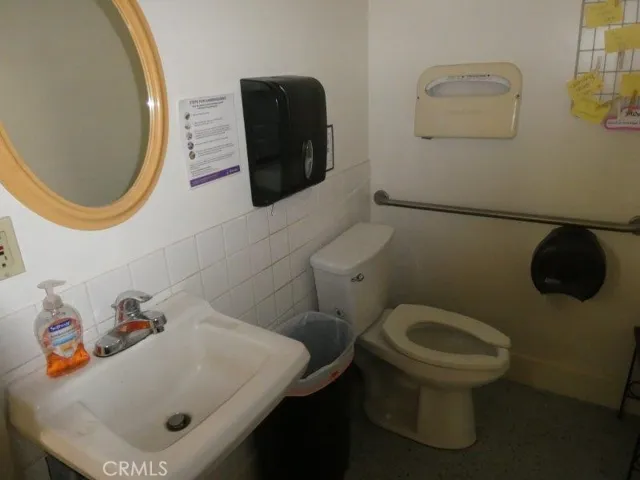 122 N Pacific Coast, Redondo Beach, California 90277