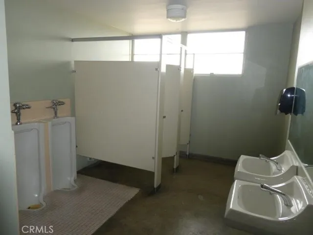 122 N Pacific Coast, Redondo Beach, California 90277