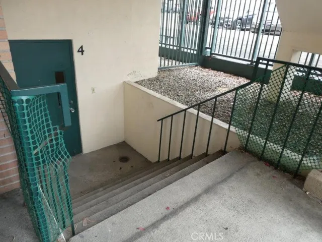 122 N Pacific Coast, Redondo Beach, California 90277