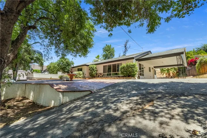5064 Myrtle Avenue, Riverside, California 92506