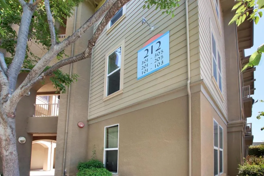 212 Pacifica Boulevard 301, Watsonville, California 95076 home-pic-3